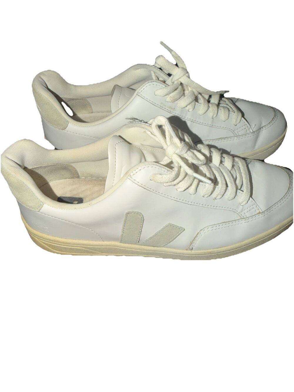 Veja V-12 Leather Extra White Lightweight Mens Sneaker size 9 (sre)